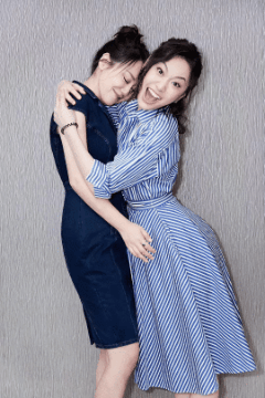 健身房大妈打男私教_大妈吃醋扇健身房教练_大妈掌掴健身房教练