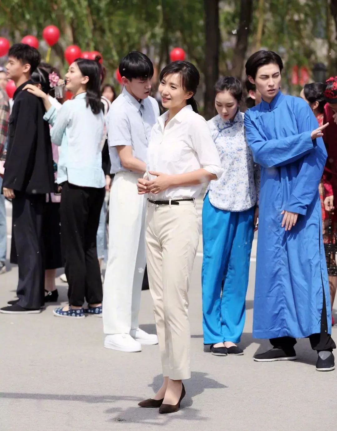 大妈吃醋扇健身房教练_大妈掌掴健身房教练_健身房大妈打男私教